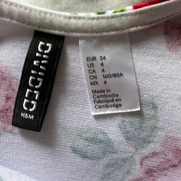 Divided floral summer dress size 4 - Picture 4 of 4